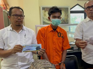 Penumpang Bus Bawa 300 Butir Ekstasi Ditangkap Polisi di Jambi