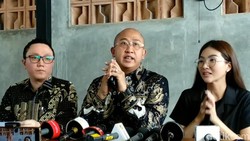Kuasa Hukum Jelaskan Alasan Sarwendah Tak Hadiri Sidang Cerai