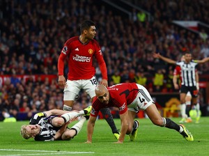 Bintang Newcastle Semprot VAR: Perbaiki atau Hapus Sekalian!