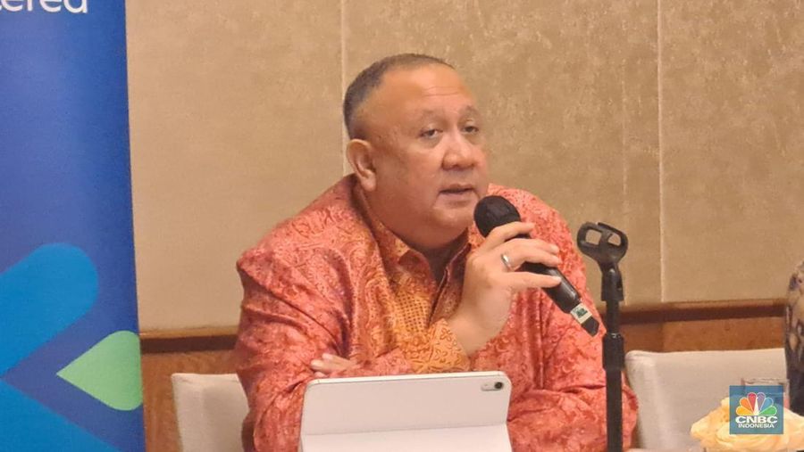 CEO Standard Chartered Bank Indonesia, Rino Donny Donosepoetro. (CNBC Indonesia/Hadijah Alaydrus)