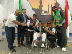 Jemaah Haji Tertua Tiba di Madinah, Kakek Hardjo: Alhamdulillah Sehat