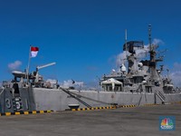 Banyak Kapal Perang Siaga di Pelabuhan Bali, Ada Apa?