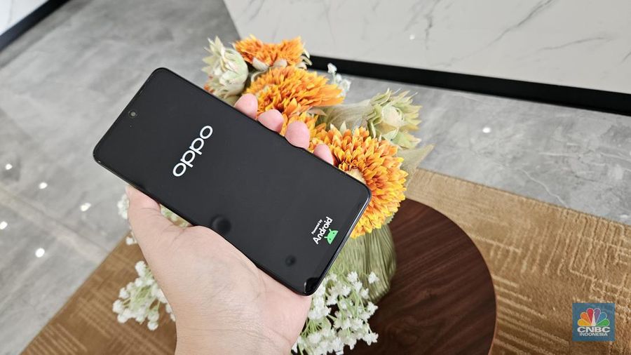 Setelah memulai debut di Vietnam, HP tahan banting Oppo A60 dipastikan bakal rilis di Indonesia besok, Jumat (17/5/2024). (²©²ÊÍøÕ¾/Intan Rakhmayanti Dewi)