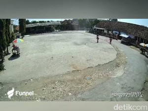 Viral Iblis Debu Dijadikan Permainan oleh Anak-anak di Indramayu