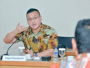 Penertiban Jukir Liar, Anggota DPRD DKI Kenneth: Jangan Hanya di Minimarket
