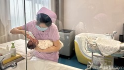 Populasi China Menyusut, Angka Kelahiran Bayi di RS-Klinik China Ikut Turun