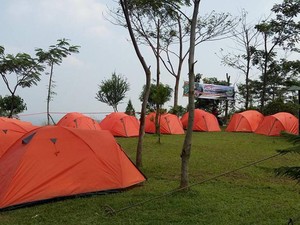 5 Rekomendasi Camping Ground Dekat Jakarta, Cocok untuk Melepas Penat