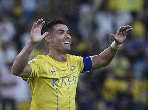 Cristiano Ronaldo Mau Pensiun di Al Nassr