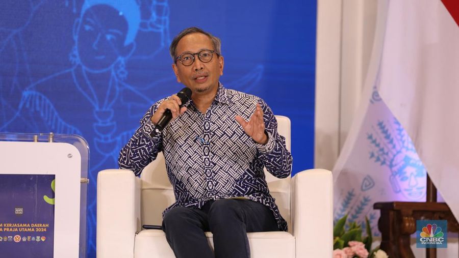 Director and Chief Knowledge Worker Ruang Waktu, Wicaksono Sarosa dalam rapat kerja Forum Kerja Sama Daerah Mitra Praja Utama 2024 di Hotel Borobudur, Jakarta, Jumat (17/5/2024). (²©²ÊÍøÕ¾/Tri Susilo)