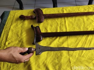 2 Keris Peninggalan Pangeran Poento Dihibahkan ke Museum Negeri Sumsel