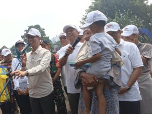 Canda Heru Budi Saat Warga Cerita Ganti Rugi Macet 3 Tahun: Kan Belum Saya
