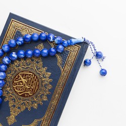 Bacaan Surat Yasin Arab dan Latin Mudah Dibaca