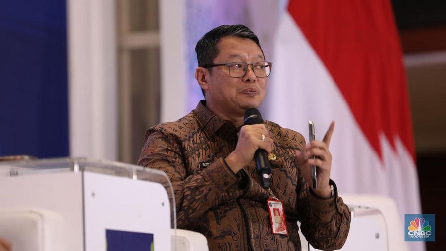 Kepala Dinas DUKCAPIL Jakarta, Budi Awaluddin dalam dalam rapat kerja Forum Kerja Sama Daerah Mitra Praja Utama 2024 di Hotel Borobudur, Jakarta, Jumat (17/5/2024). (CNBC Indonesia/Tri Susilo)