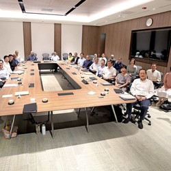 Ramai Warga RI Sorot Rapat Kabinet Perdana PM Singapura, Ada Apa?