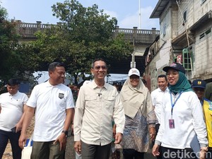Heru Tinjau Lahan Normalisasi Ciliwung di Rawajati yang Telah Dibebaskan