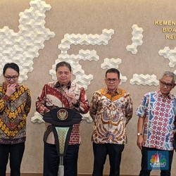 Kronologi Pemerintahan Jokowi Bongkar Pasang Aturan Impor, Ada Apa?