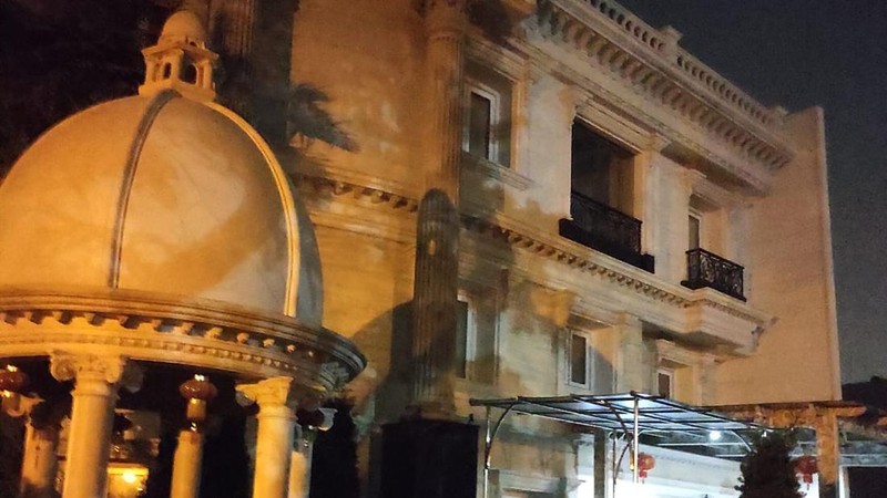 Rumah mewah milik tersangka TN alias AN yang turut terlibat dugaan tindak pidana korupsi dalam tata niaga komoditas timah di wilayah Izin Usaha Pertambangan (IUP) PT Timah Tbk tahun 2015 s/d 2022. (Dok Kejagung)
