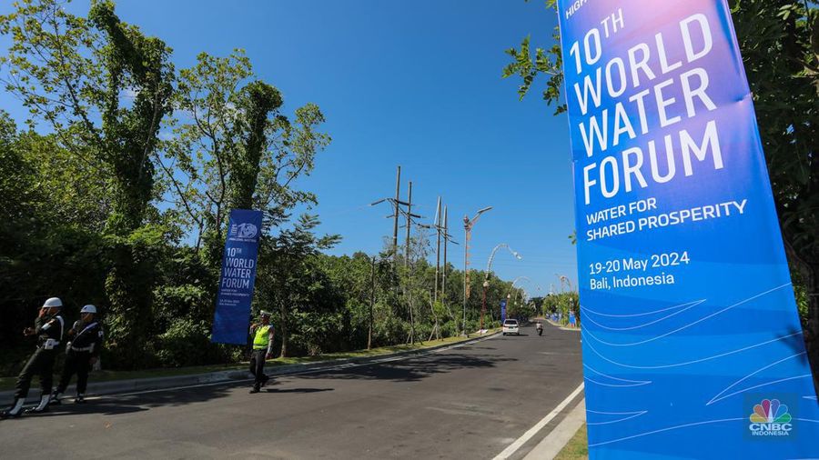 Suasana kawasan mangrove Taman Hutan Raya (Tahura) Ngurah Rai, Bali, Jumat (17/5/2024).   Tahura Ngurah Rai akan menjadi salah satu destinasi yang akan dikunjungi para delegasi World Water Forum (WWF) ke-10. (CNBC Indonesia/Faisal Rahman)