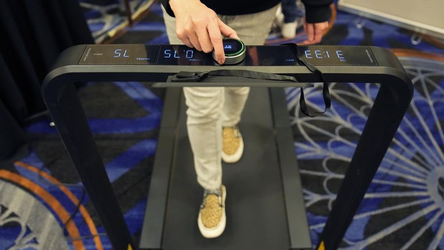 Treadmill (AP Photo/John Locher)