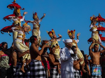 Potret Upacara Segara Kerthi - Tarian Jadi Pembuka World Water Forum