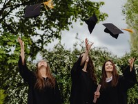 10 Jurusan Kuliah yang Lulusannya Dapat Gaji Paling Tinggi