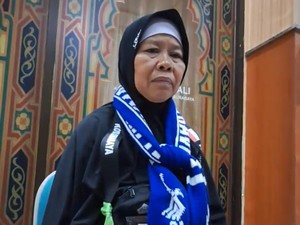 40 Tahun Menabung Antar Kuli Panggul Pasar Pabean Surabaya Naik Haji