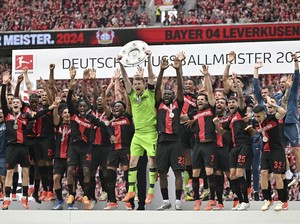 Bayer Neverlusen Menuju Treble: 1 Down, 2 to Go