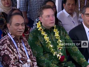 Bos Space x Elon Musk Serahkan Starlink ke Puskesmas di Bali
