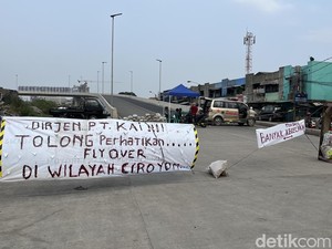 Pro Kontra Penutupan Flyover Ciroyom Bandung oleh Warga