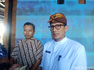 Sandiaga Komentari Bule Perempuan Mandi Bensin di Gerobak Pertamini Canggu