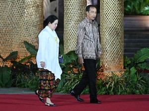 Akrab dengan Puan di Bali, Jokowi: Masak Nggak Boleh Semringah