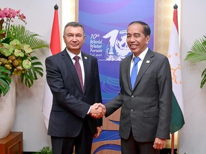 Bertemu PM Tajikistan di Bali, Jokowi Bahas Kerja Sama Tata Kelola Air