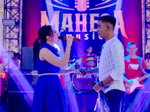 Lirik Lagu Selendang Biru Dinyanyikan Gerry Mahesa feat Rena Movies