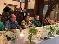 Elon Musk Dinner Bareng Prabowo, Hashim, Rosan Hingga Anindya Bakrie