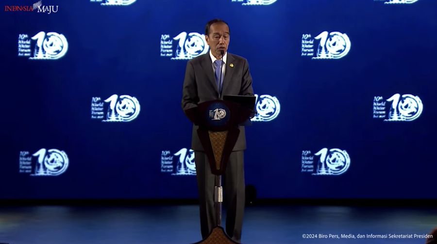Presiden Joko Widodo (Jokowi) memberikan sambutan dalam World Water Forum ke-10 di Bali International Convention Center (BICC), Nusa Dua, Bali, Senin (20/5/2024). (Tangkapan Layar Youtube Sekretariat Presiden)
