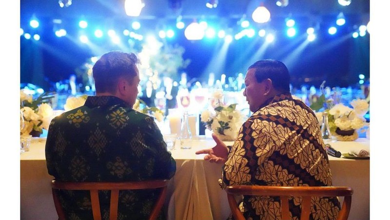 Presiden Terpilih Republik Indonesia Prabowo Subianto menghadiri acara makan malam dengan CEO Tesla Inc. Elon Musk di sela-sela World Water Forum ke-10 di Bali, Minggu (19/5/2024). (Instagram @prabowo)