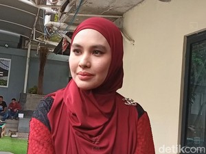 Kartika Putri Ajak Perempuan Tampil Pede Tanpa Filter dan Makeup