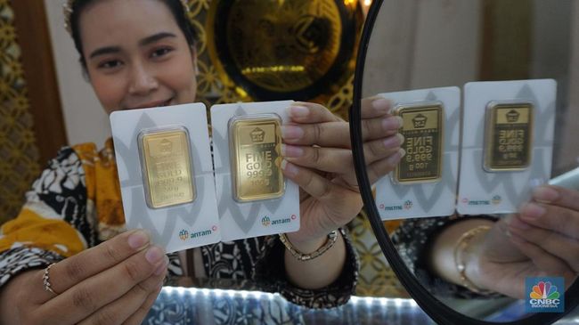 Harga Emas Antam Pecah Rekor! Harganya Rp1.378.000/Gram - CNBC Indonesia