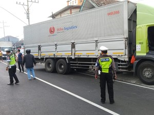 Rem Blong, Truk Tabrak Pemotor hingga Tewas di Secang Magelang