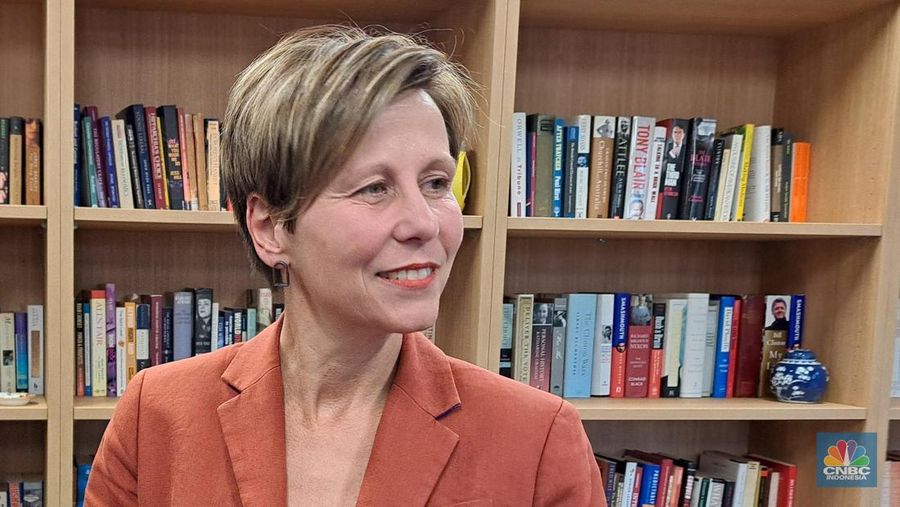 Asisten Menteri Perubahan Iklim dan Energi Australia Jenny McAllister. (վ/Lucky Leonard)