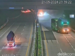 Sopir Bus Study Tour Sempat Istirahat Sebelum Tabrak Truk di Tol Jombang