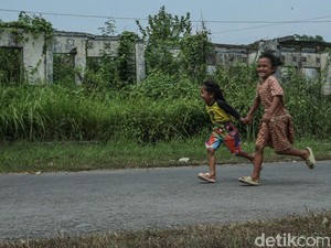 Meski Sepi dan Terbengkalai, Masih Ada Kehidupan di Kota Mati Tommy Soeharto
