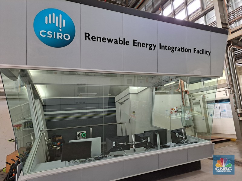 Pusat penelitian sains dan industri di bidang energi, CSIRO, di Newcastle, New South Wales, Australia. Australia memiliki ambisi besar dalam transisi energi dengan target 82% penggunaan energi terbarukan dalam jaringan kelistrikan pada 2030. Pusat penelitian sains dan industri di bidang energi, CSIRO, di Newcastle, New South Wales, Australia. Australia memiliki ambisi besar dalam transisi energi dengan target 82% penggunaan energi terbarukan dalam jaringan kelistrikan pada 2030. (CNBC Indonesia/Lucky Leonard)