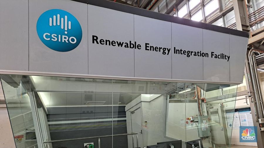 Pusat penelitian sains dan industri di bidang energi, CSIRO, di Newcastle, New South Wales, Australia. Australia memiliki ambisi besar dalam transisi energi dengan target 82% penggunaan energi terbarukan dalam jaringan kelistrikan pada 2030. (CNBC Indonesia/Lucky Leonard)