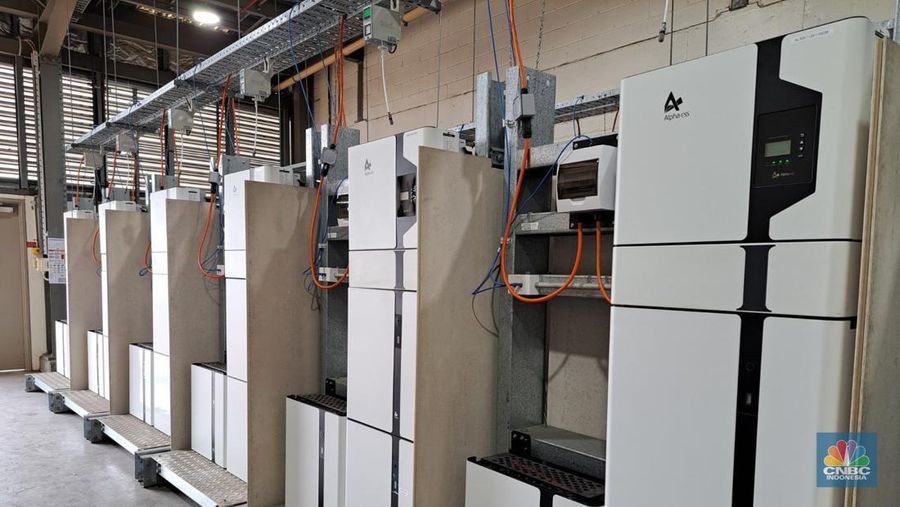 Pusat penelitian sains dan industri di bidang energi, CSIRO, di Newcastle, New South Wales, Australia. Australia memiliki ambisi besar dalam transisi energi dengan target 82% penggunaan energi terbarukan dalam jaringan kelistrikan pada 2030. (CNBC Indonesia/Lucky Leonard)