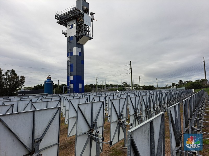 Pusat penelitian sains dan industri di bidang energi, CSIRO, di Newcastle, New South Wales, Australia. Australia memiliki ambisi besar dalam transisi energi dengan target 82% penggunaan energi terbarukan dalam jaringan kelistrikan pada 2030. (CNBC Indonesia/Lucky Leonard)