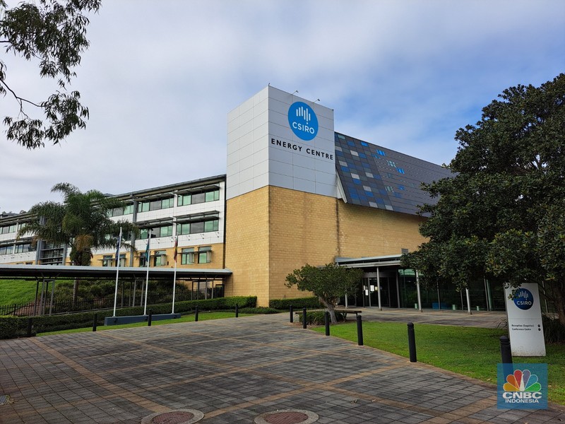 Pusat penelitian sains dan industri di bidang energi, CSIRO, di Newcastle, New South Wales, Australia. Australia memiliki ambisi besar dalam transisi energi dengan target 82% penggunaan energi terbarukan dalam jaringan kelistrikan pada 2030. (CNBC Indonesia/Lucky Leonard)
