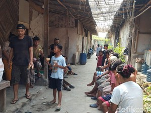 Warga Kampung Bayam Pilih Bertahan di Huntara Tunggu Rusun Baru Dibangun