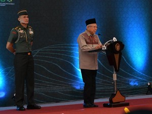 Maruf Hadiri Pengukuhan KDEKS Sulbar: Ikhtiar Bumikan Ekonomi Syariah