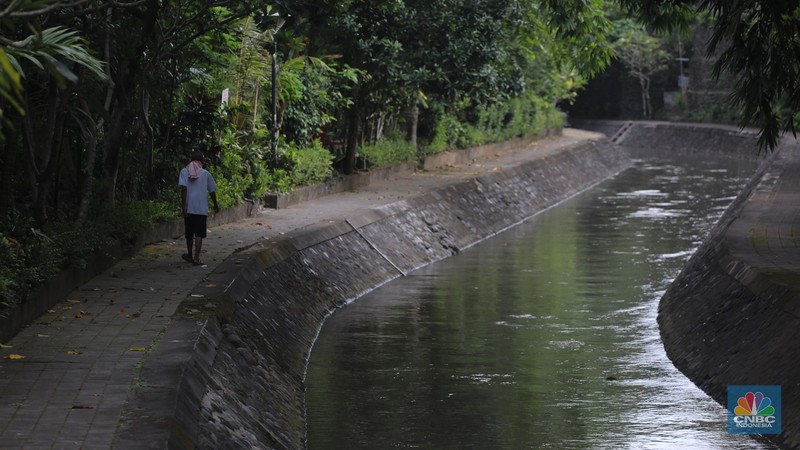 Area objek wisata Tukad (sungai) Bindu, Denpasar, Bali, Kamis (23/5/2024). Tukad Bindu yang berlokasi di Kesiman, Denpasar Timur merupakan sungai yang awalnya kotor dan kini menjadi sungai yang sangat bersih. (CNBC Indonesia/Faisal Rahman)